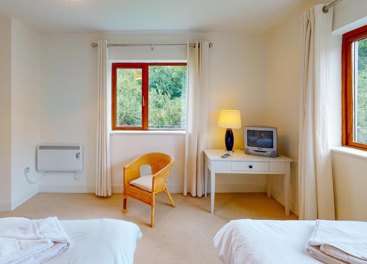 Lakeside Holiday Homes - Type B By Trident Holiday Homes Killaloe Extérieur photo