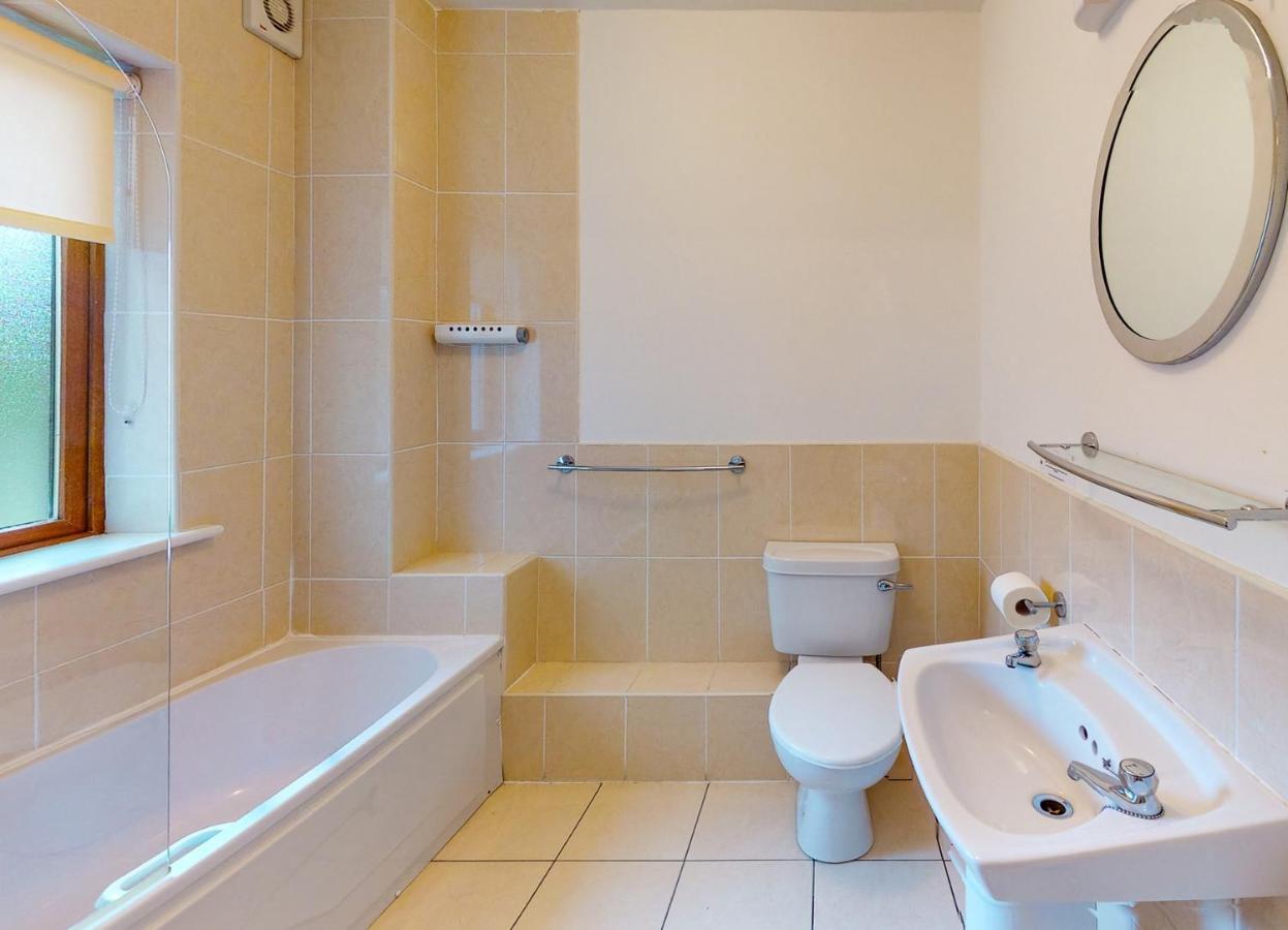 Lakeside Holiday Homes - Type B By Trident Holiday Homes Killaloe Extérieur photo